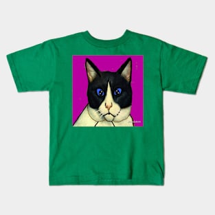 Cat Illustration on Green Background Kids T-Shirt